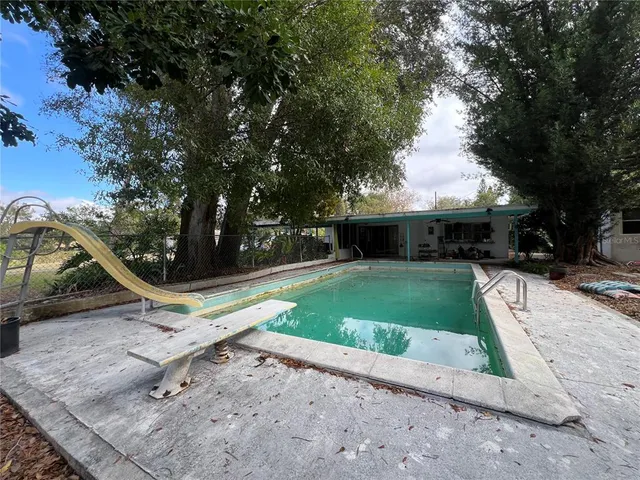 $299,900 | 1945 Lakewood Drive, Clearwater, FL 33763