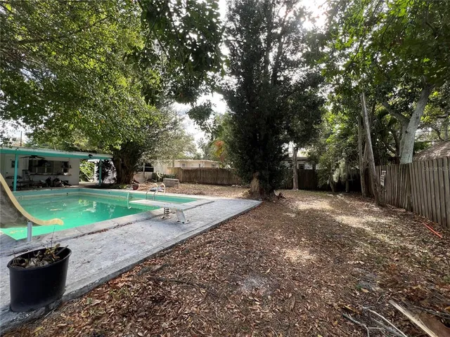 $299,900 | 1945 Lakewood Drive, Clearwater, FL 33763