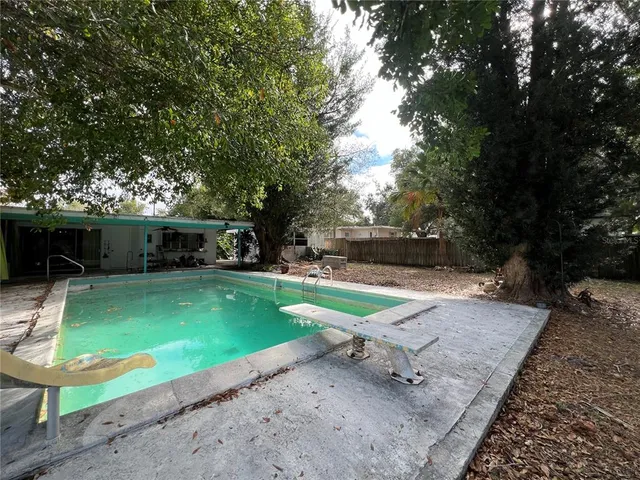 $299,900 | 1945 Lakewood Drive, Clearwater, FL 33763