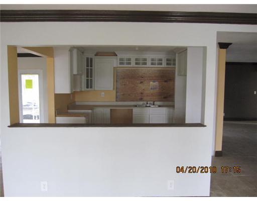 898 Southwest 15th Street Boca Raton, FL 33486 - Photo 4 of 16 a view of a living room
