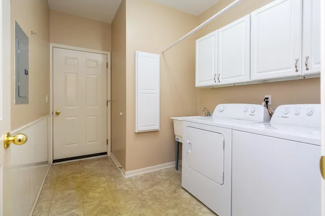 $1,850 | 3839 Norwich Drive, Canton, MI 48188