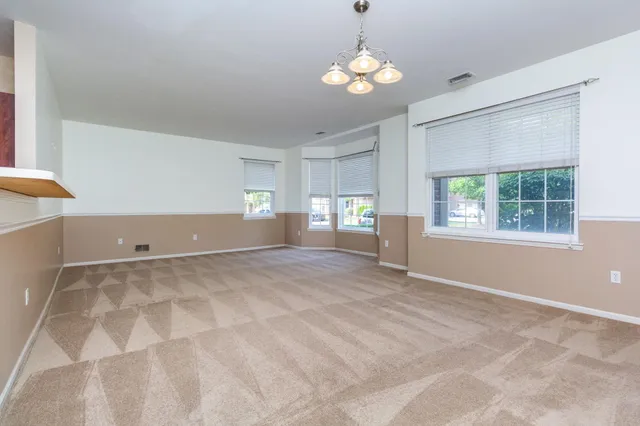 $1,850 | 3839 Norwich Drive, Canton, MI 48188