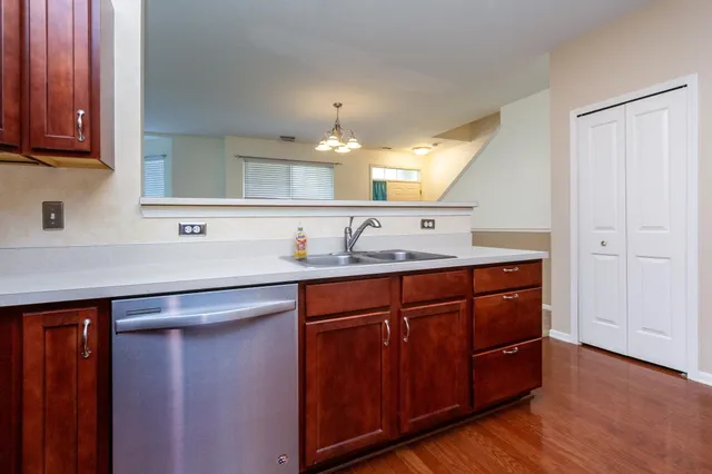 $1,850 | 3839 Norwich Drive, Canton, MI 48188