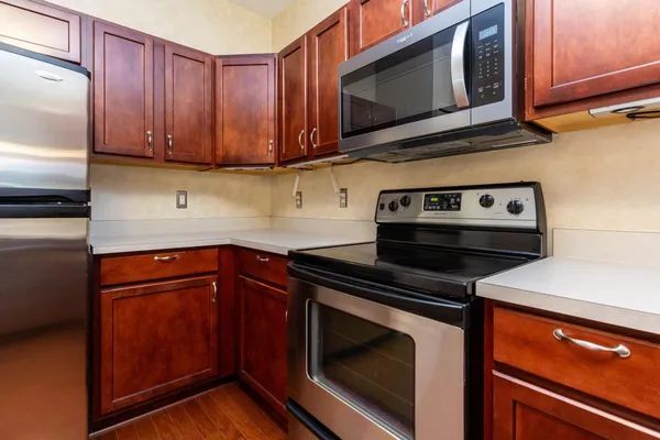 $1,750 | 3839 Norwich Drive, Canton, MI 48188