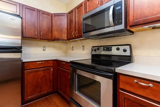 $1,850 | 3839 Norwich Drive, Canton, MI 48188