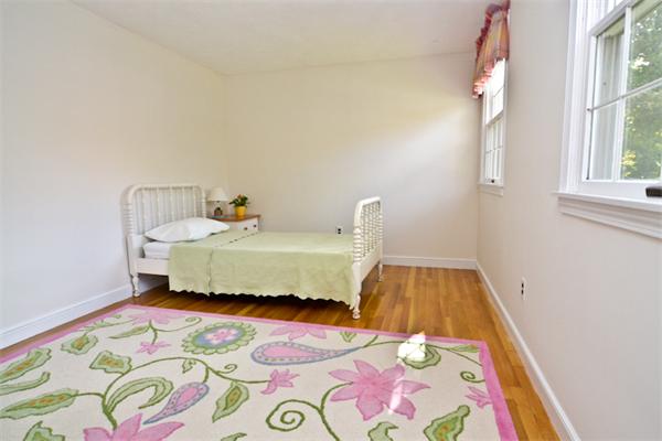 35 Reed Street Lexington, MA 02421 - Photo 13 of 22