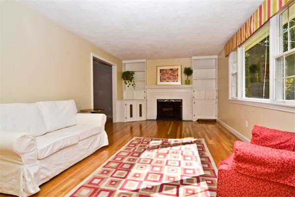 35 Reed Street Lexington, MA 02421 - Photo 4 of 22