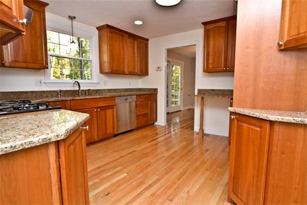 35 Reed Street Lexington, MA 02421 - Photo 7 of 22