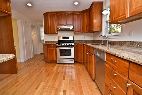 35 Reed Street Lexington, MA 02421 - Photo 8 of 22