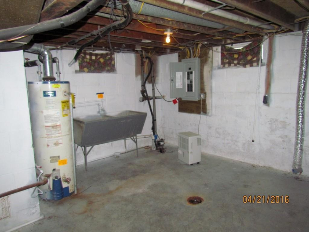 287 Elmside Road Benton Harbor, MI 49022 - Photo 14 of 14 IMG_1560 (Medium) - Copy