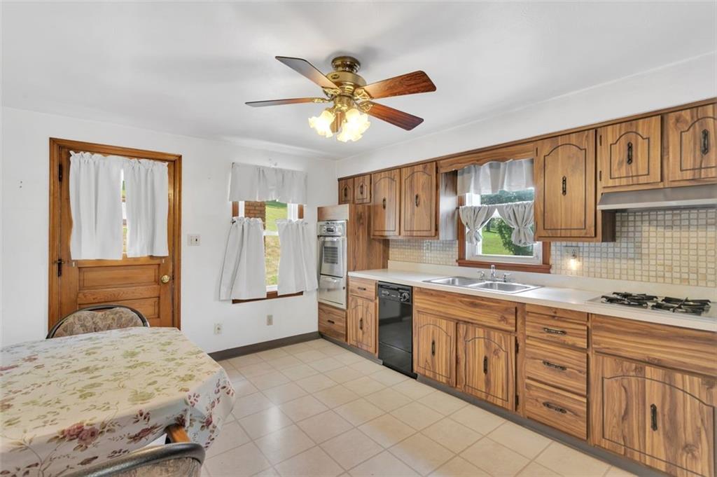 133 Airport Road Finleyville, PA 15332 - Photo 12 of 40 Gallery Image 12