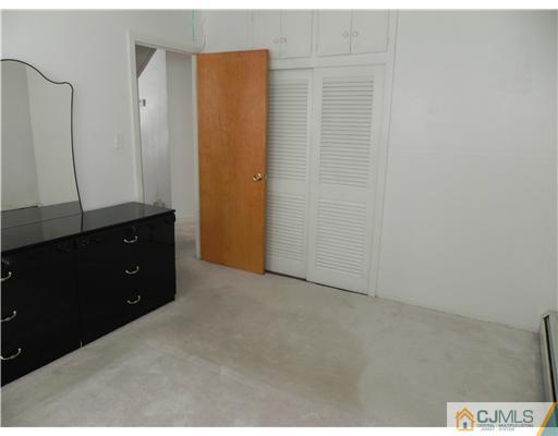3 Sturgis Road Edison, NJ 08817 - Photo 7 of 17 a view of an empty room