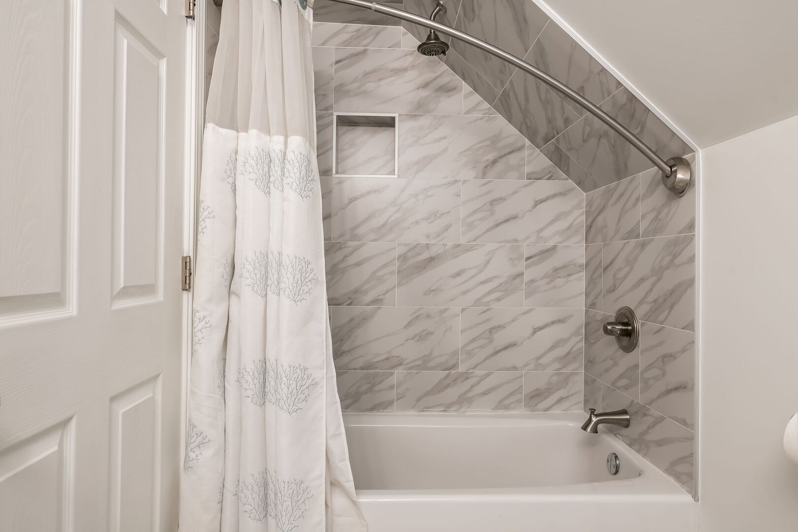 3701 Madison Avenue Brookfield, IL 60513 - Photo 17 of 30