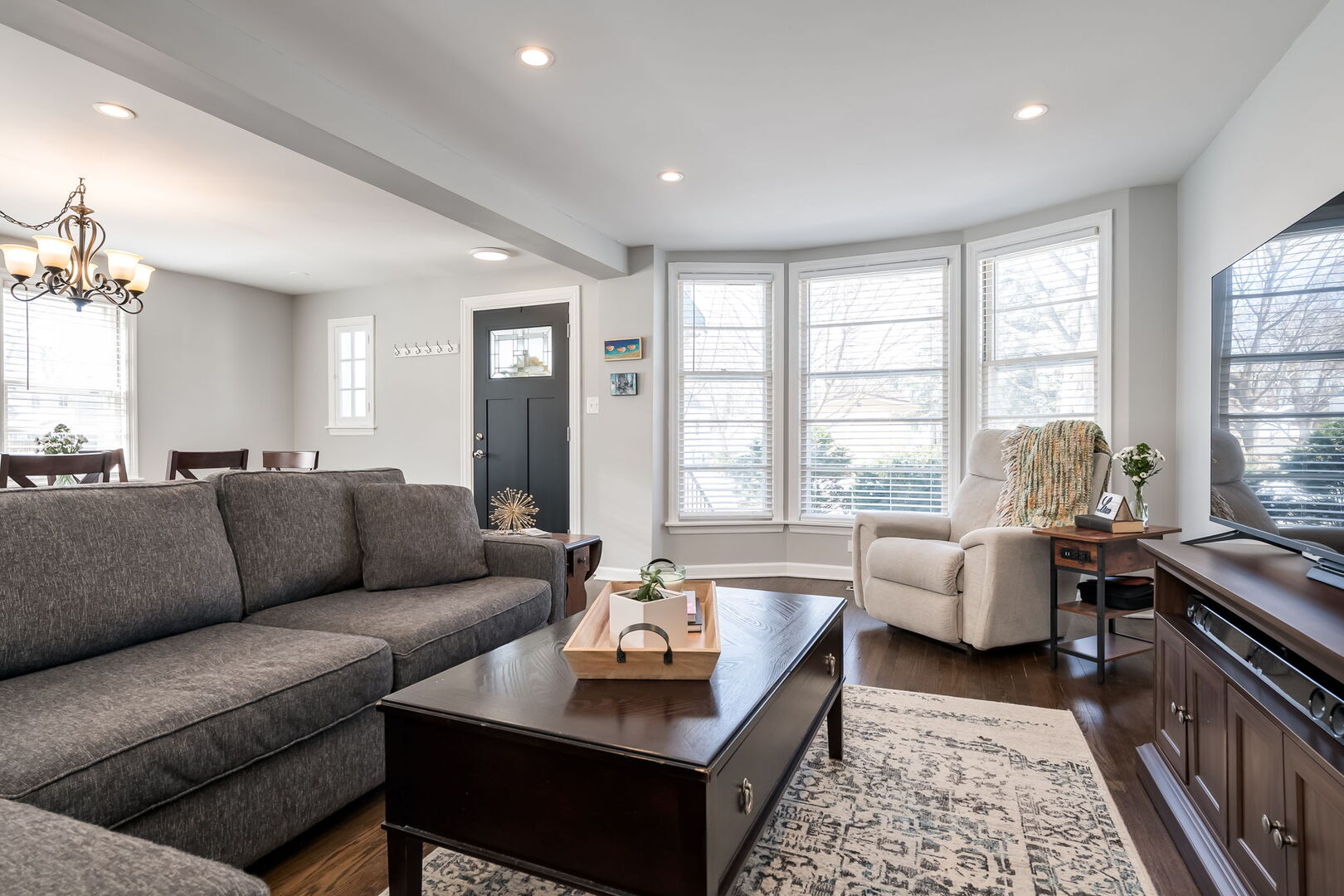 3701 Madison Avenue Brookfield, IL 60513 - Photo 2 of 30