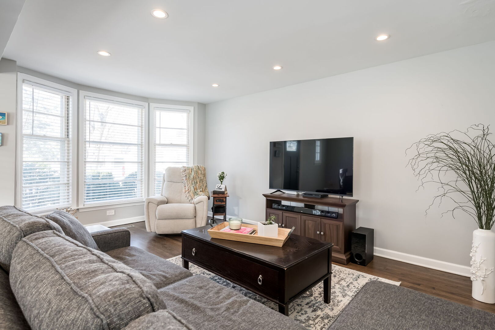 3701 Madison Avenue Brookfield, IL 60513 - Photo 7 of 30