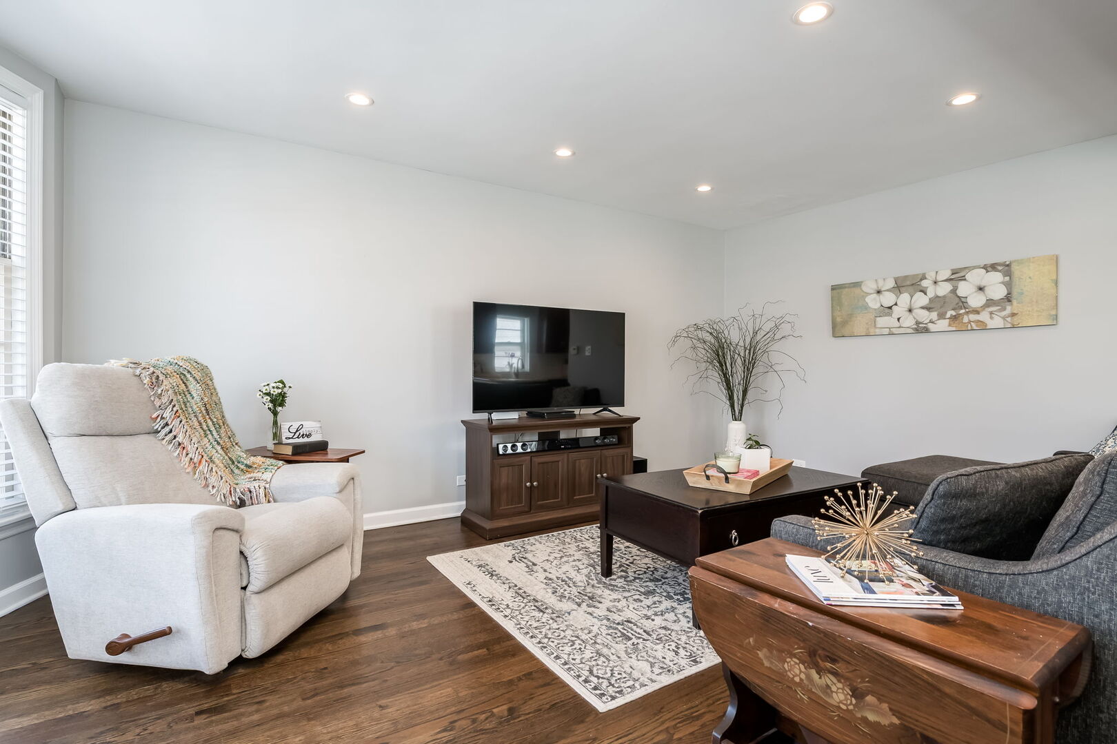 3701 Madison Avenue Brookfield, IL 60513 - Photo 8 of 30