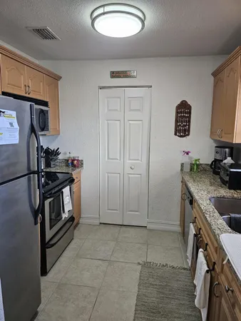 $134,900 | 200 Country Club Drive, Unit 108, Largo, FL 33771