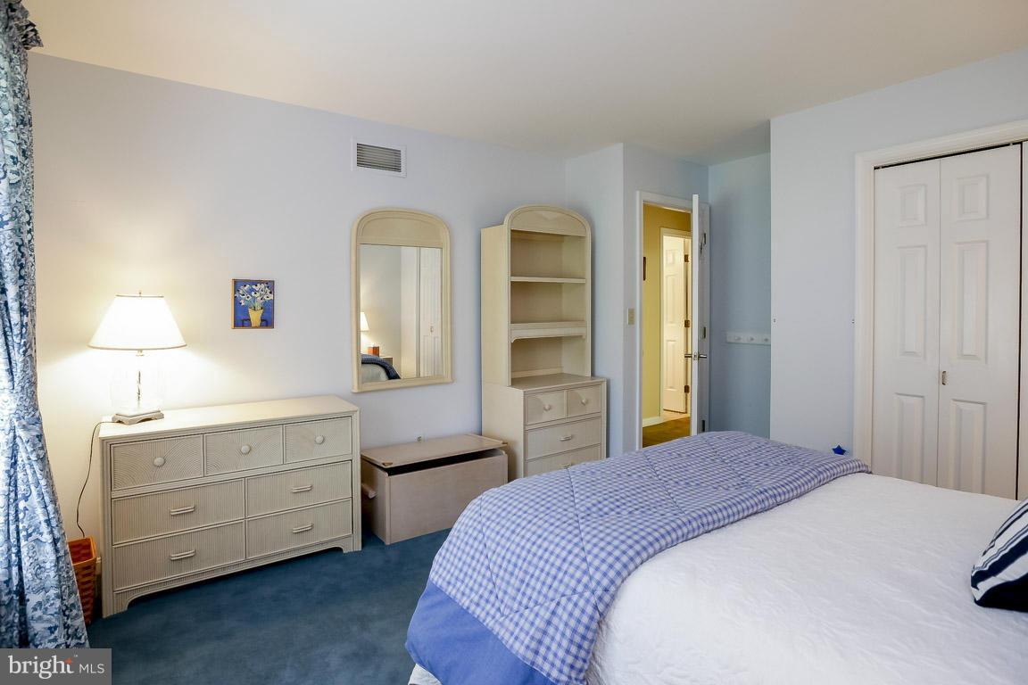 20921 Sunnyacres Road Laytonsville, MD 20882 - Photo 12 of 29 Bedroom