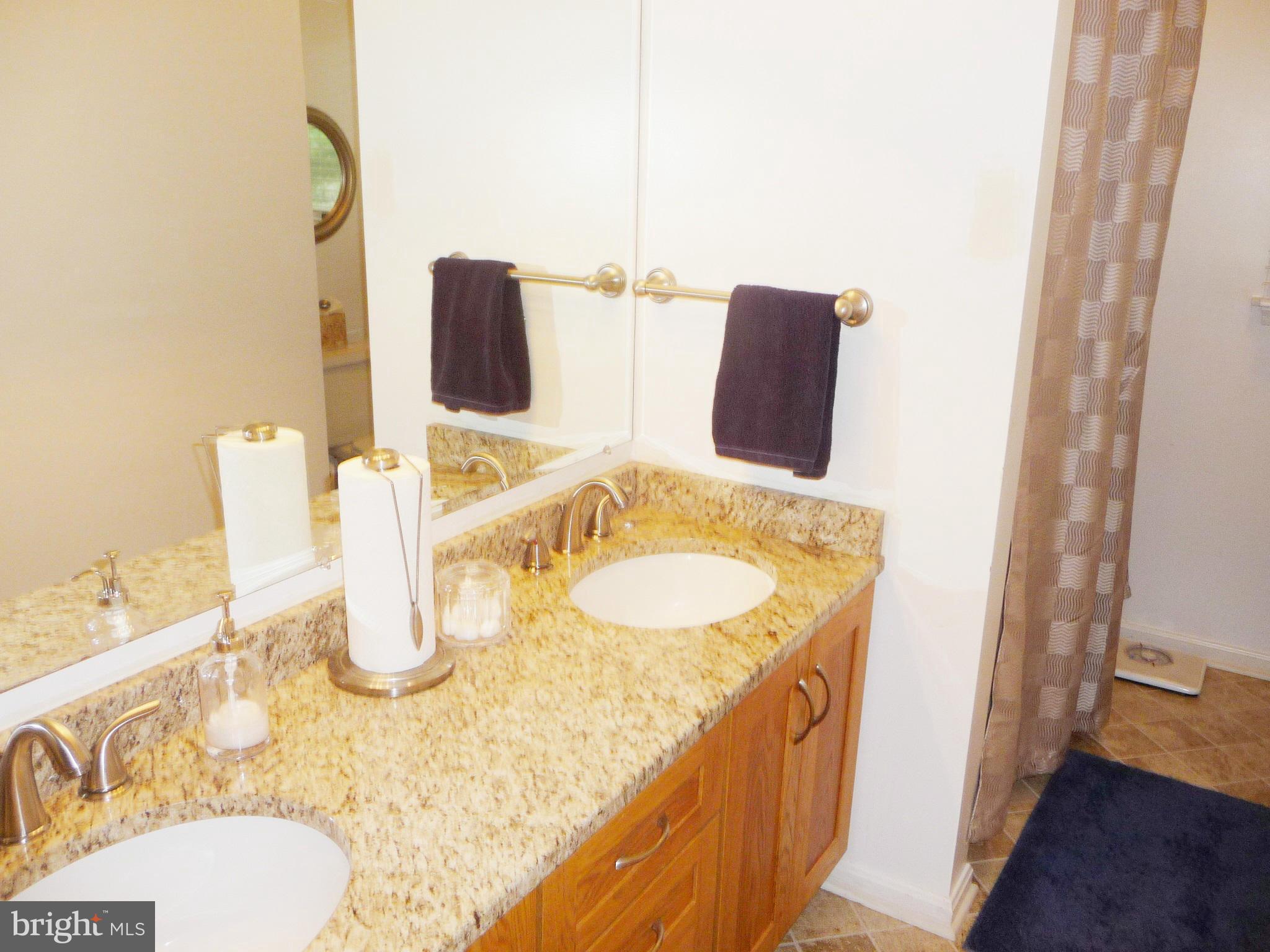 20921 Sunnyacres Road Laytonsville, MD 20882 - Photo 16 of 29 Bath