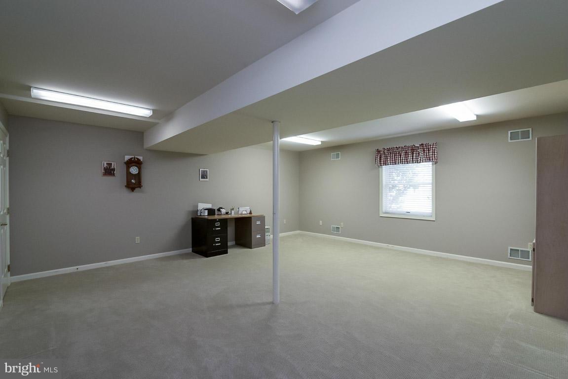 20921 Sunnyacres Road Laytonsville, MD 20882 - Photo 22 of 29 Bedroom