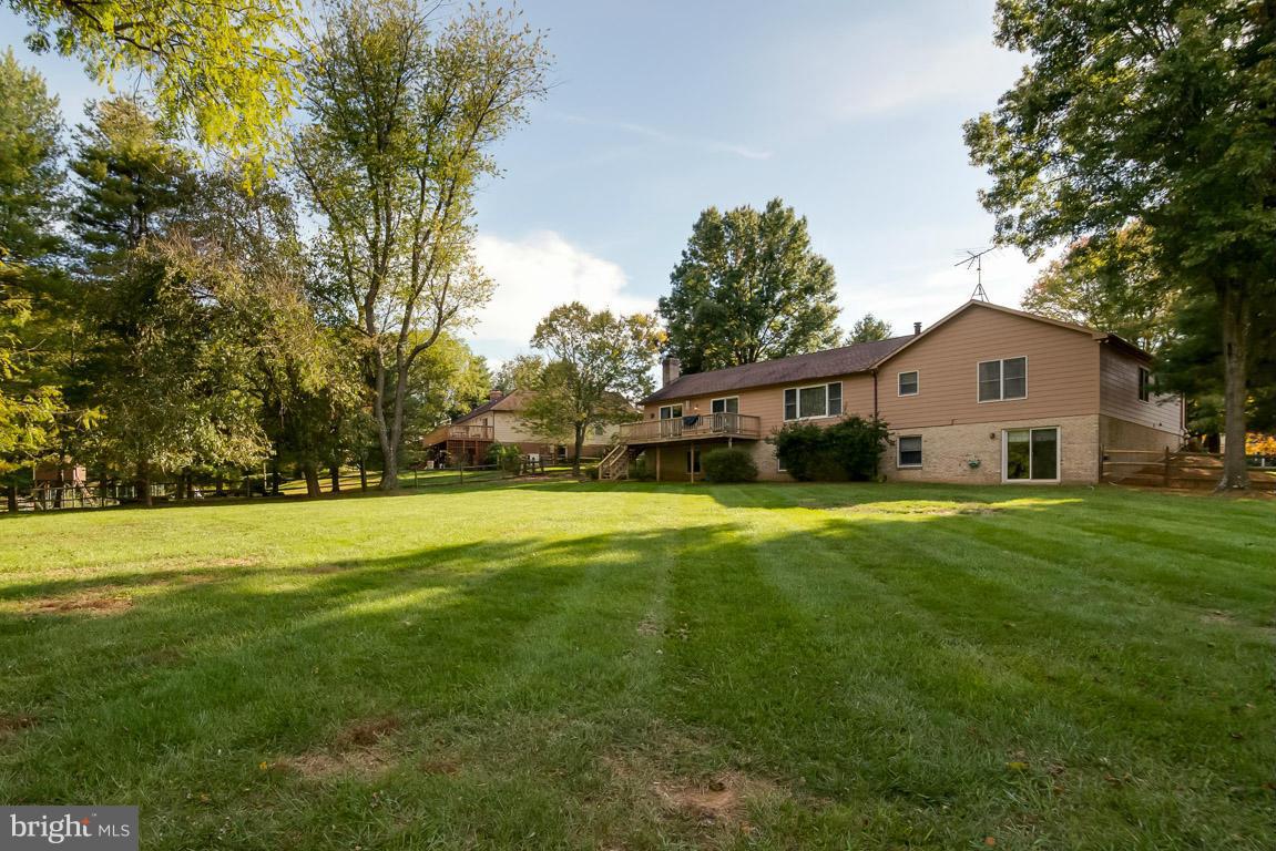 20921 Sunnyacres Road Laytonsville, MD 20882 - Photo 26 of 29 Exterior (Rear)