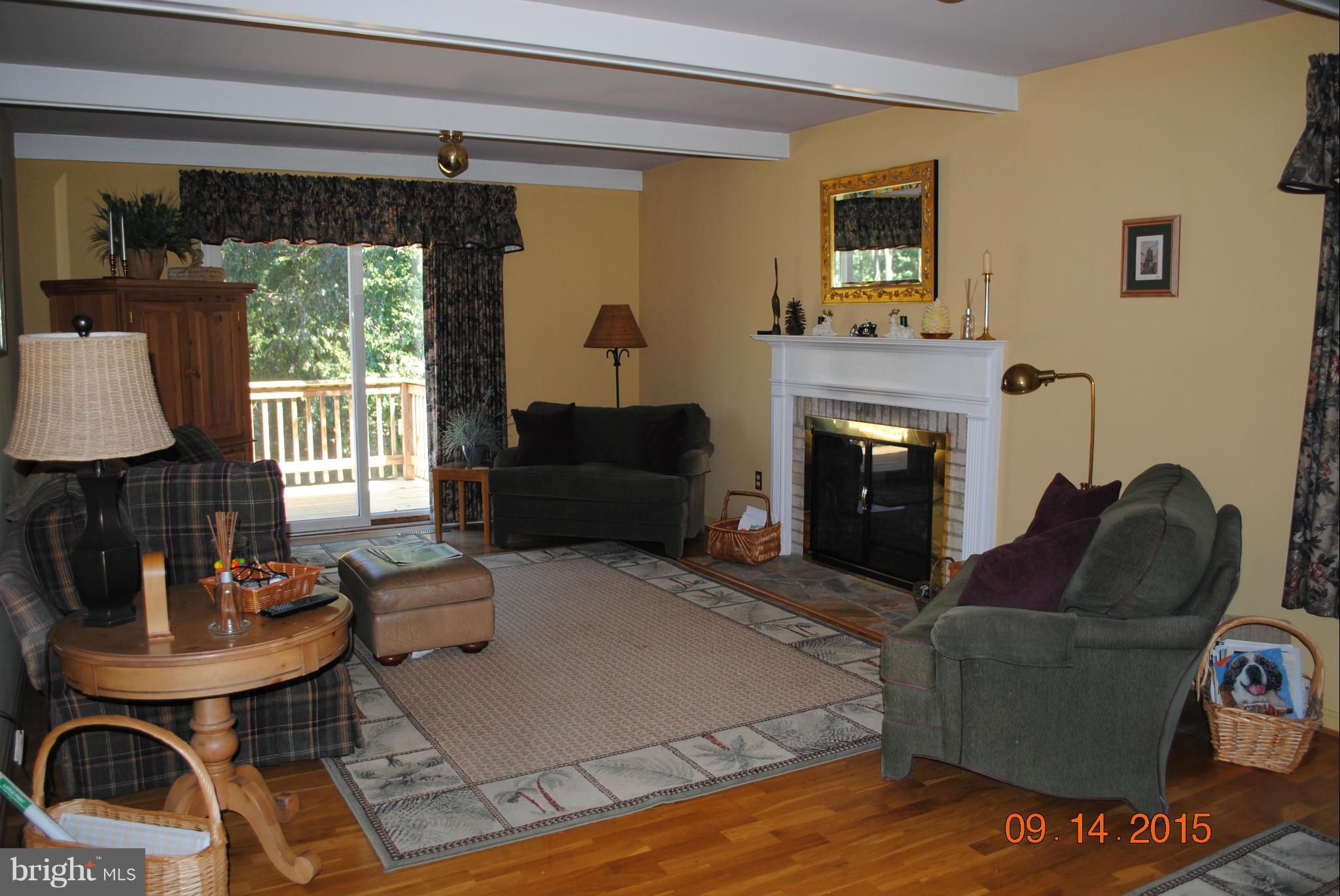 20921 Sunnyacres Road Laytonsville, MD 20882 - Photo 6 of 29 Family Room
