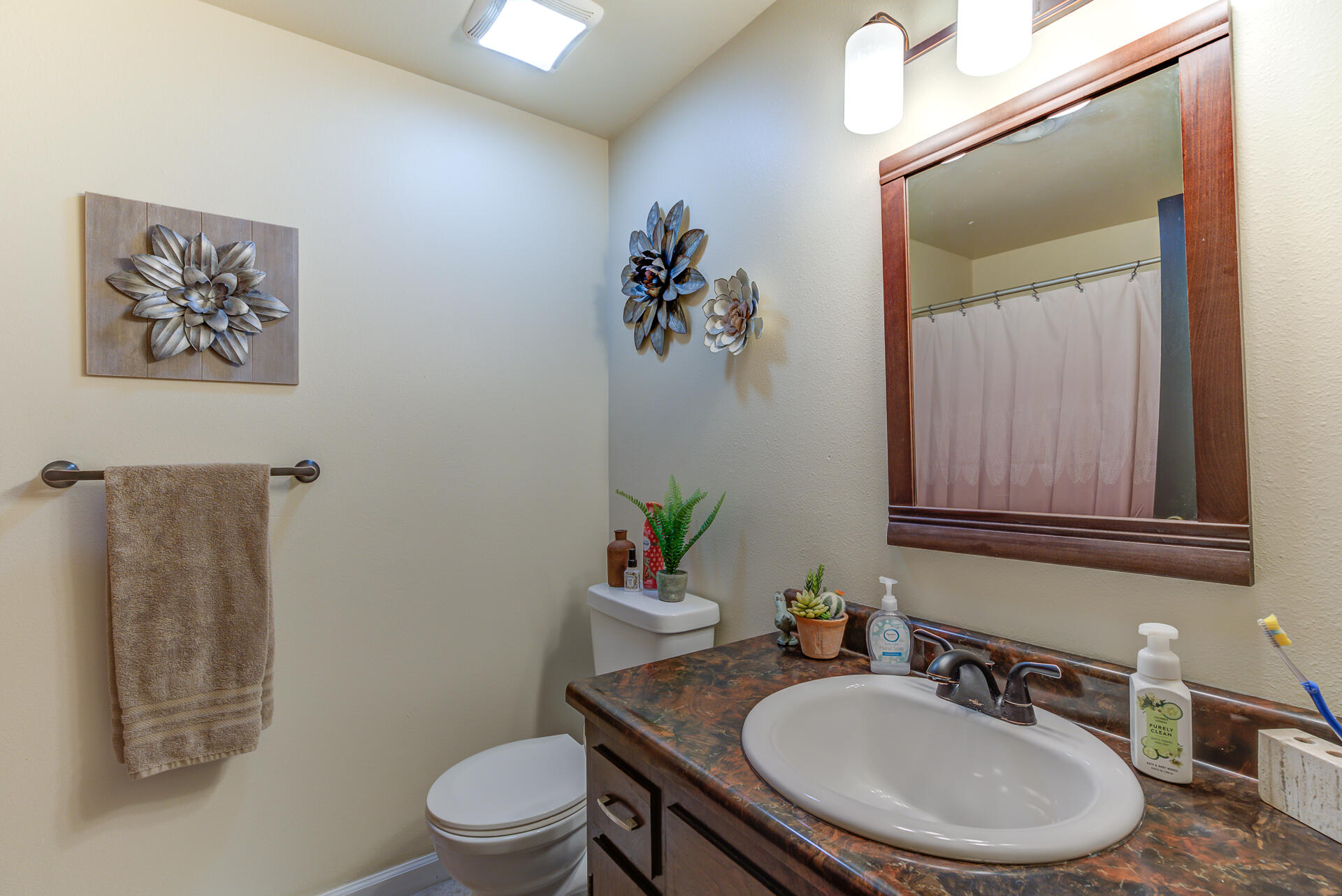 3778 Scorpius Way Redding, CA 96002 - Photo 14 of 30 3778ScorpiusWay_013