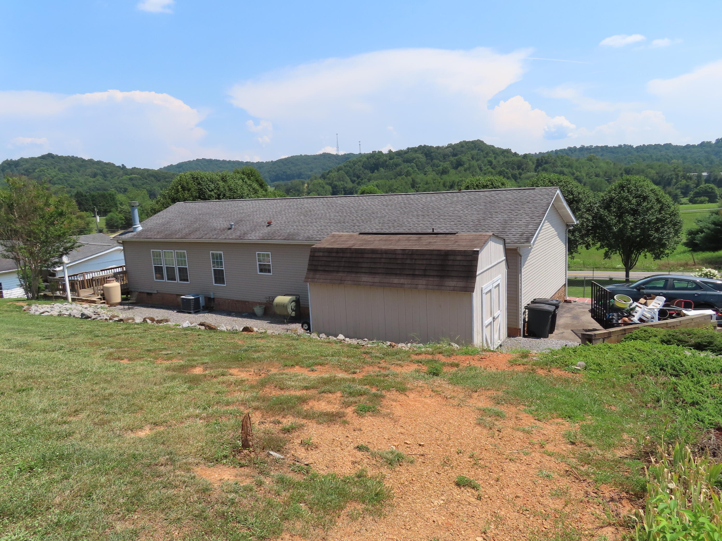 100 Reedy Creek Road Bristol, TN 37620 - Photo 10 of 46 IMG_5152