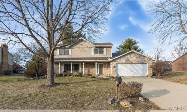 $300,000 | 6 Mapleleaf Lane, Belleville, IL 62223
