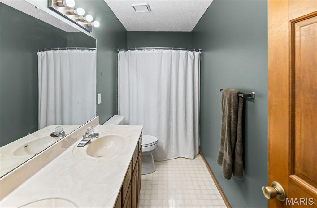 6 Mapleleaf Lane Belleville, IL 62223 - Photo 30 of 40