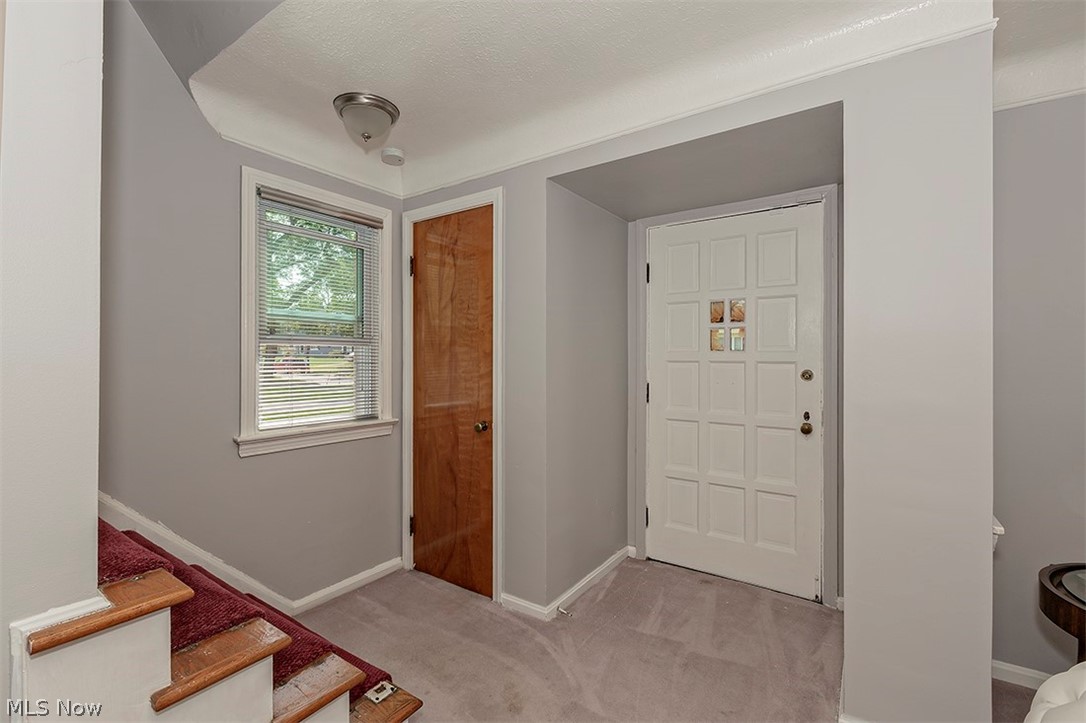 3763 Merrymound Road Cleveland, OH 44121 - Photo 5 of 35