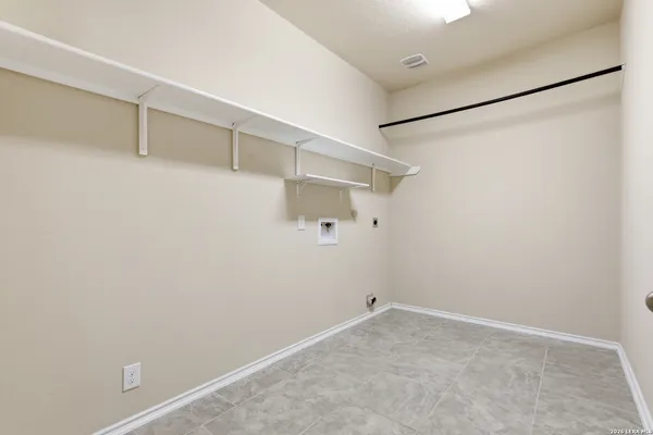 $380,000 | 105 Blaze Moon, Cibolo, TX 78108