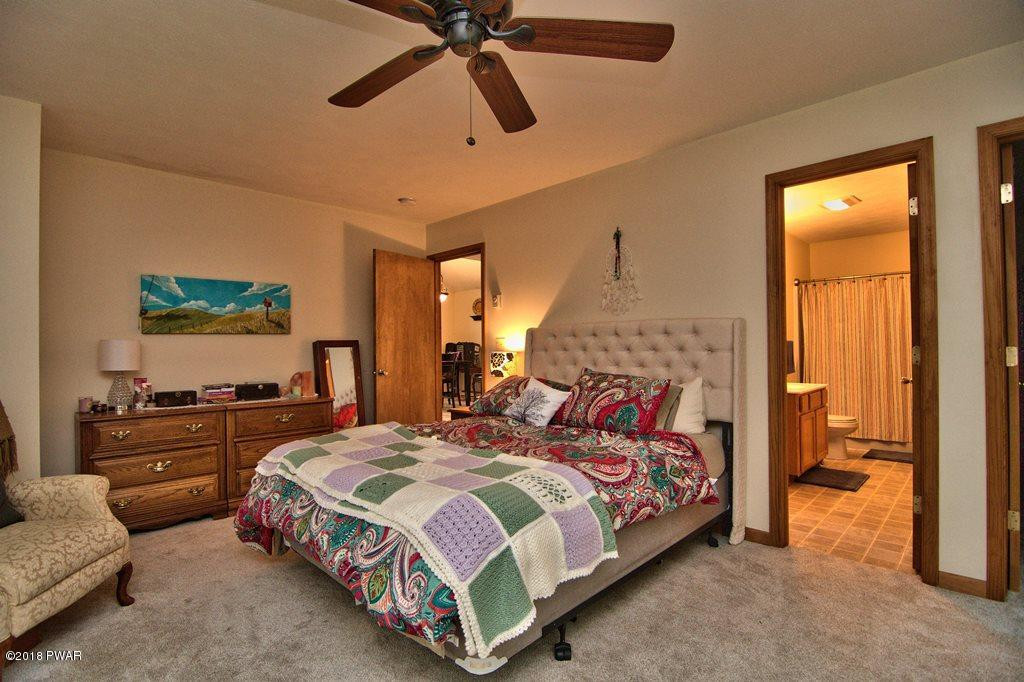 2661 Rockway Road Lake Ariel, PA 18436 - Photo 9 of 62