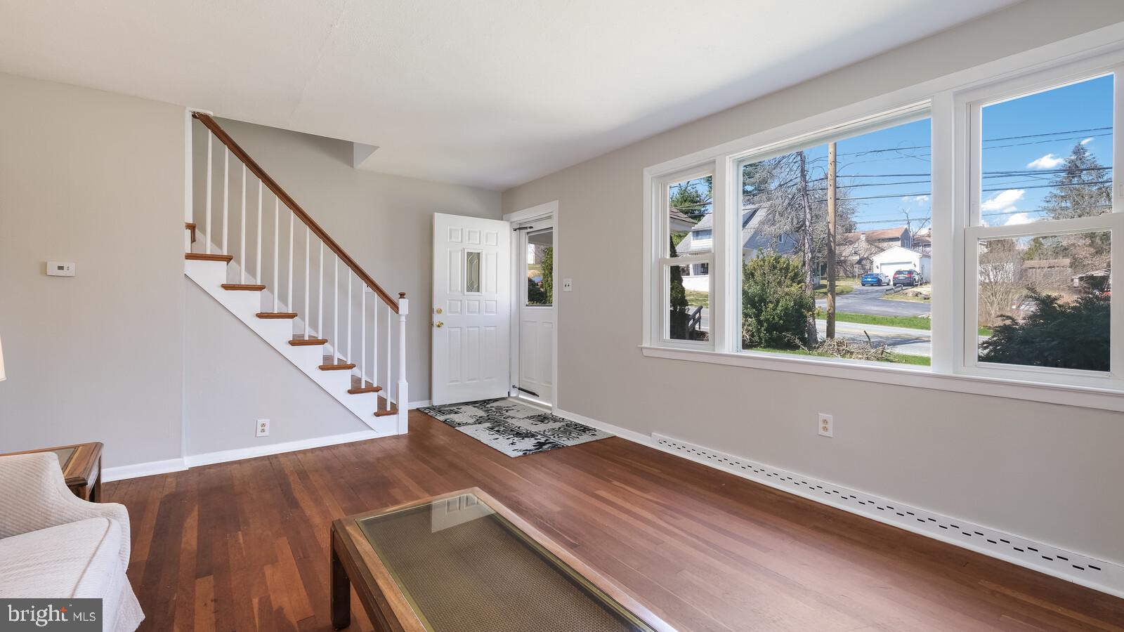 206 Bortondale Road Media, PA 19063 - Photo 4 of 22