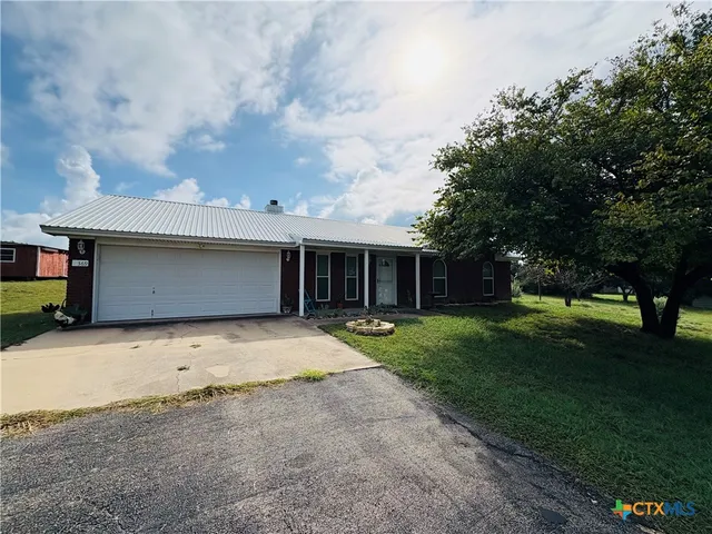 $355,000 | 369 County Road 3367, Kempner, TX 76539