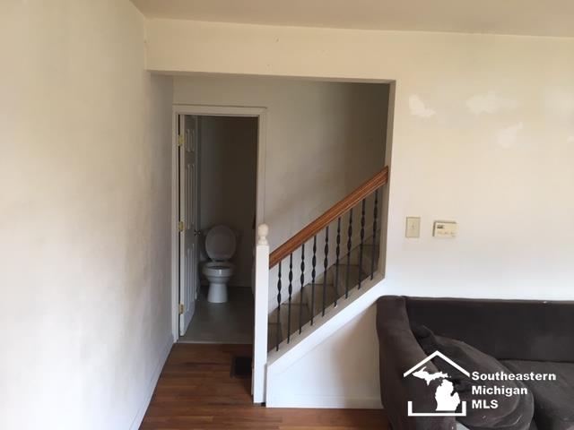 1041 West Temperance Road Temperance, MI 48182 - Photo 5 of 12