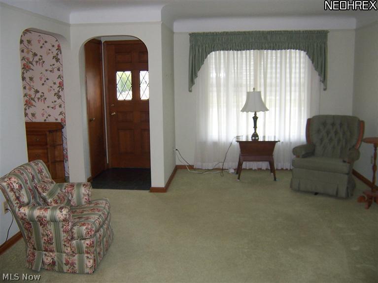 6254 Holburn Road Parma, OH 44129 - Photo 5 of 19