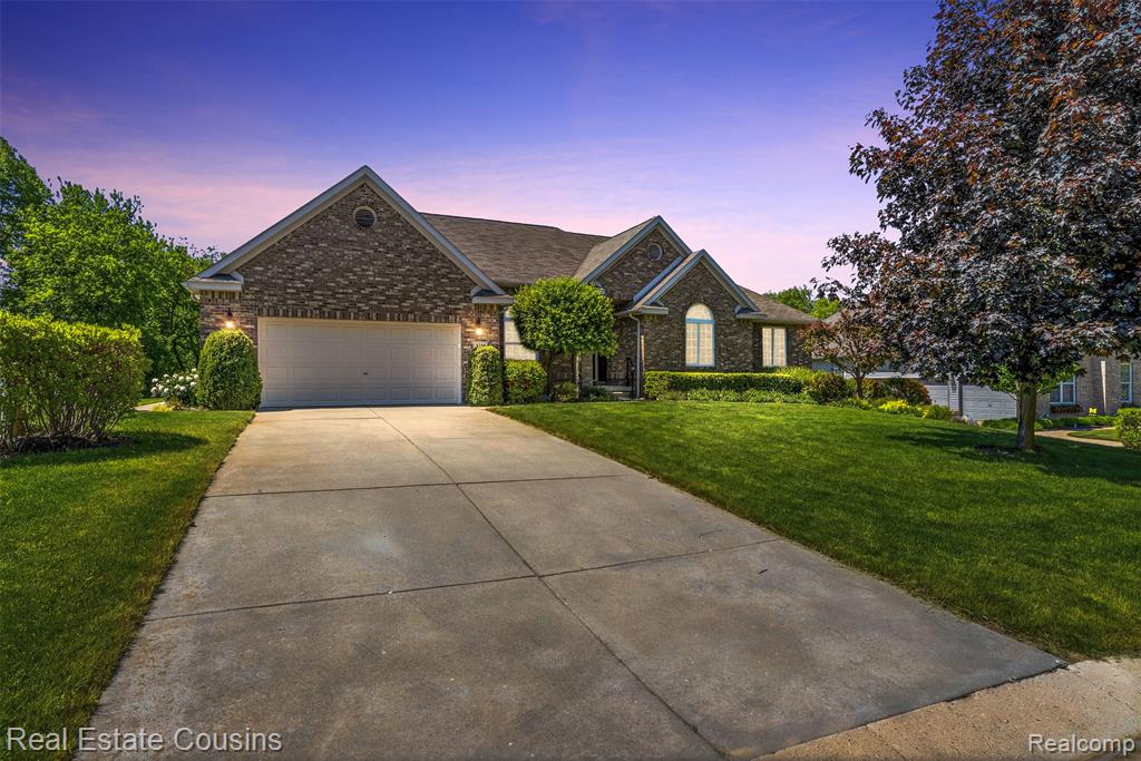 4344 Oak Tree Court Fenton, MI 48430 - Photo 1 of 31