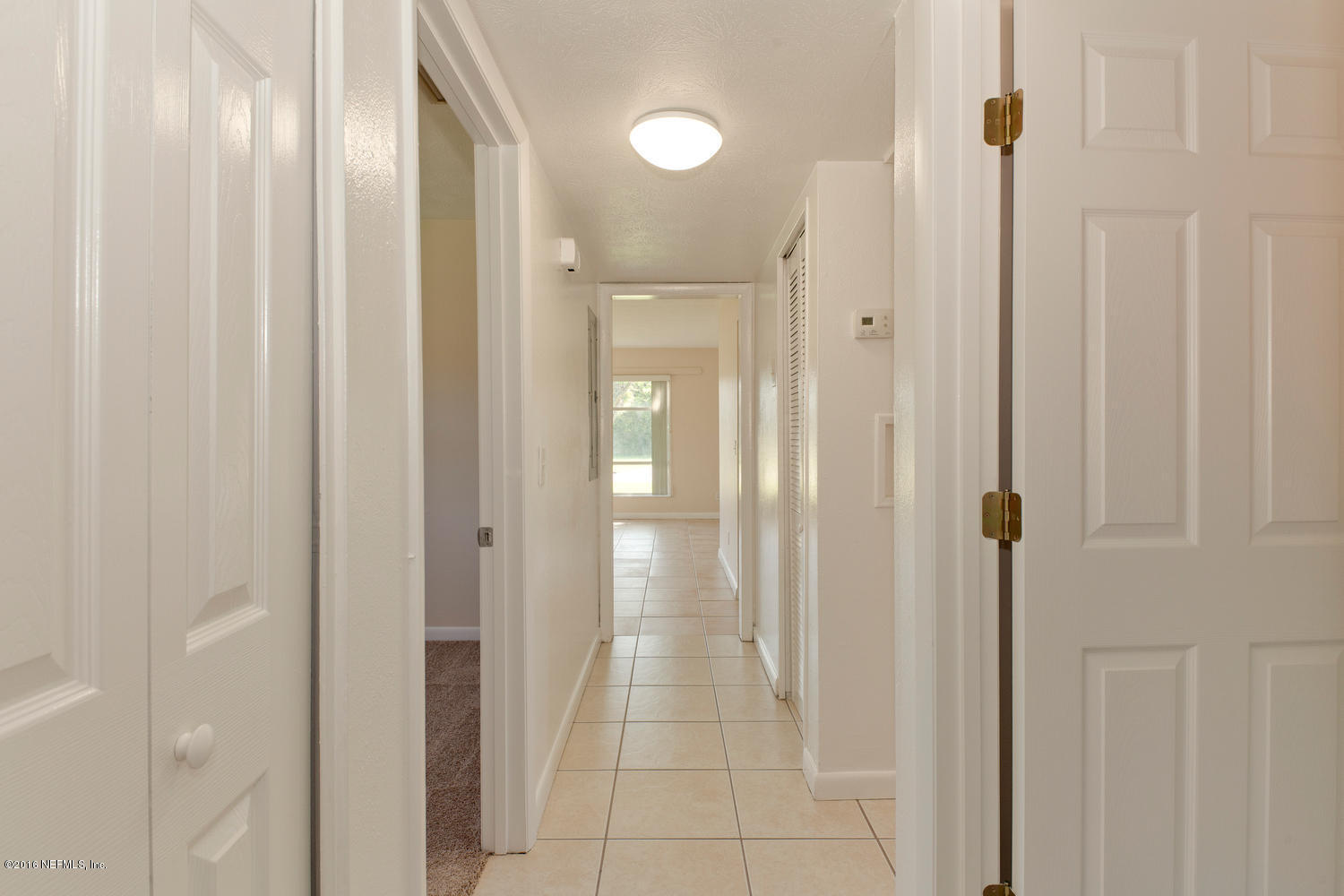394 Sargo Road Atlantic Beach, FL 32233 - Photo 22 of 25 Light, bright and clean!