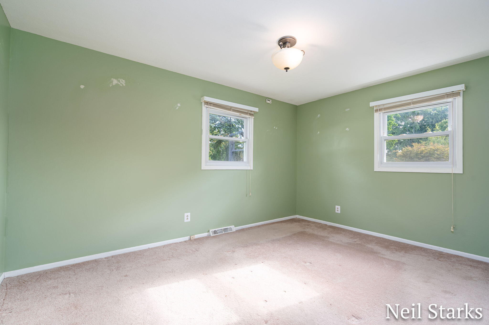 1633 Woodview Street Jenison, MI 49428 - Photo 22 of 34 24-web-or-mls-1633 Woodview St-24