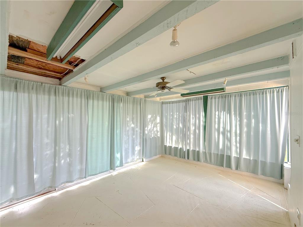 2464 Derbyshire Road Maitland, FL 32751 - Photo 24 of 42 a view of a room with windows