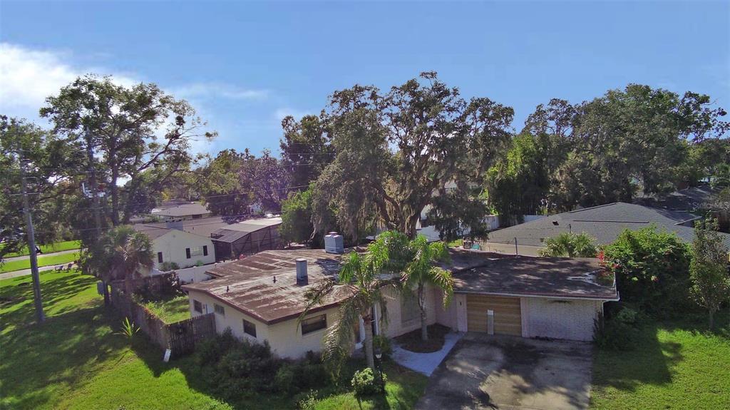 2464 Derbyshire Road Maitland, FL 32751 - Photo 39 of 42 an aerial view of a house with a garden