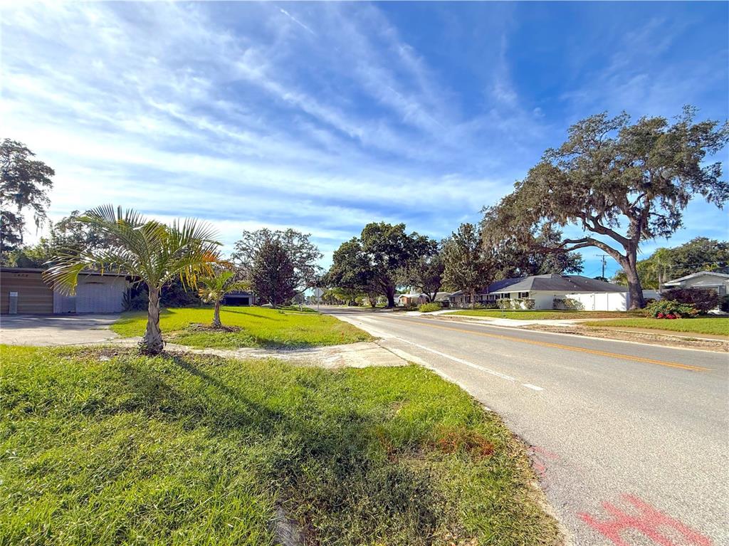 2464 Derbyshire Road Maitland, FL 32751 - Photo 8 of 42