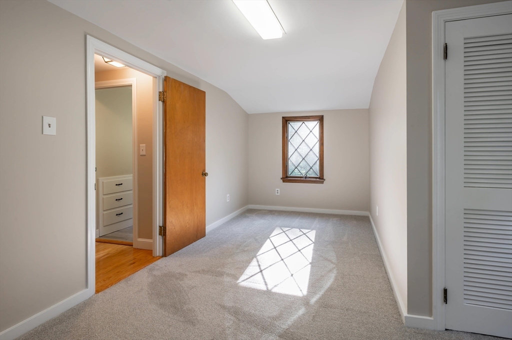 41 Marcus Road Wilmington, MA 01887 - Photo 17 of 29 an empty room with windows and closet