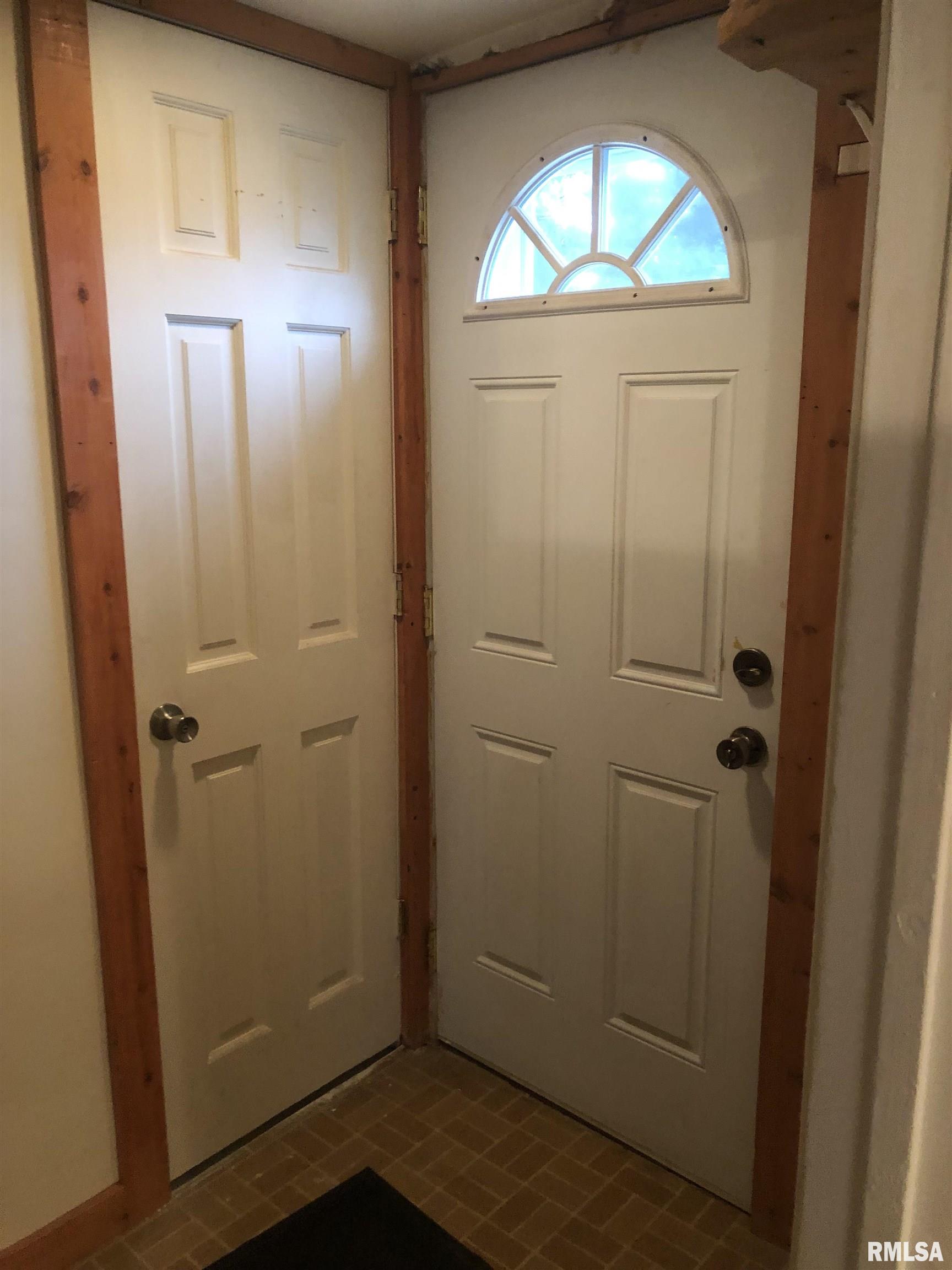 1805 East Keys Avenue Springfield, IL 62702 - Photo 21 of 34