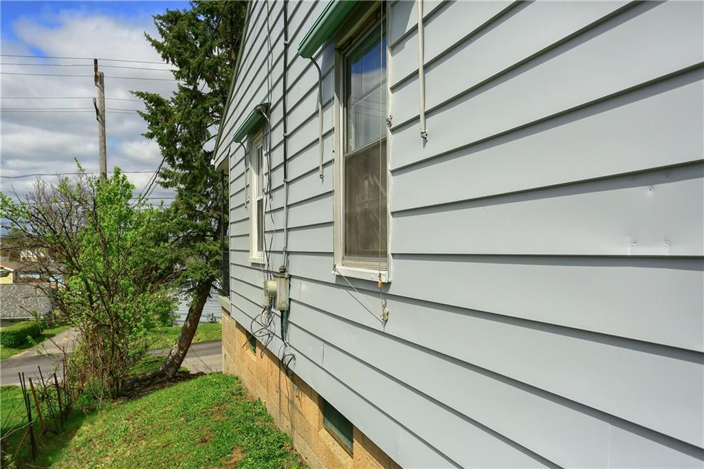 814 Marshall Road Monaca, PA 15061 - Photo 23 of 25 side of house