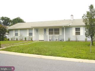 9 Valley Road New Castle, DE 19720 - Photo 1 of 6 Gallery Image 1