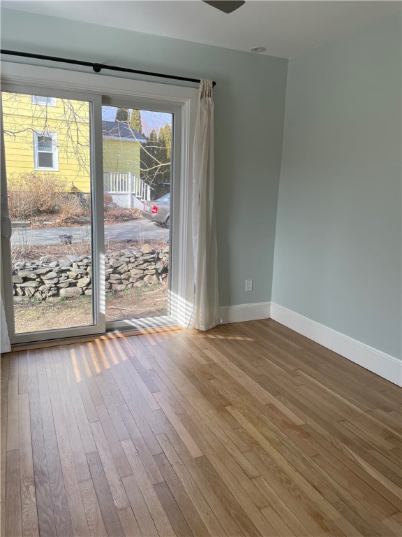 102 3rd Beach Road Middletown, RI 02842 - Photo 12 of 29