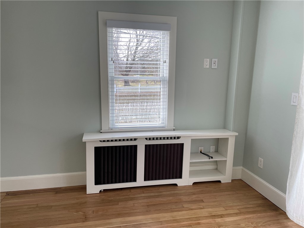 102 3rd Beach Road Middletown, RI 02842 - Photo 13 of 29