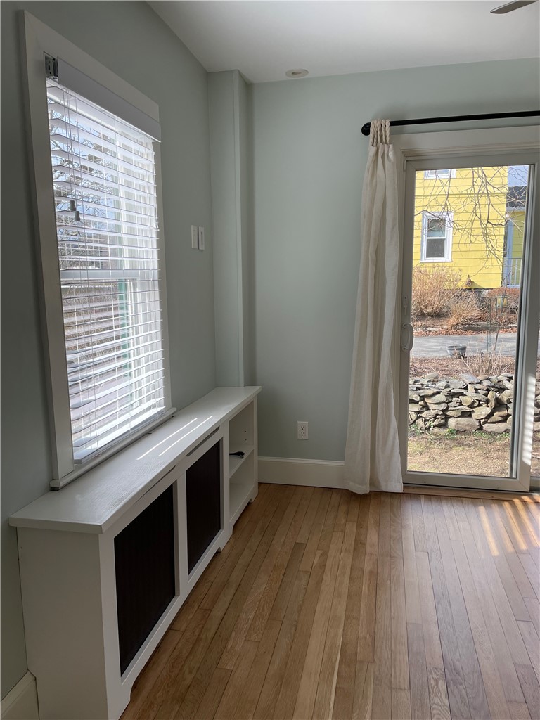 102 3rd Beach Road Middletown, RI 02842 - Photo 14 of 29